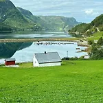 10 Person In Snillfjord-by Traum 別荘 *