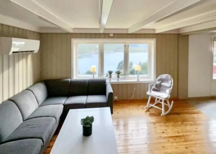10 Person In Snillfjord-by Traum Feriehus *
