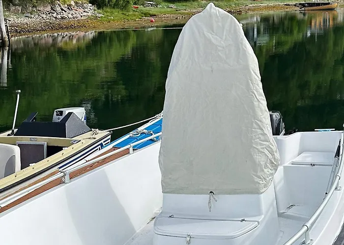 10 Person In Snillfjord-by Traum Snillfjord