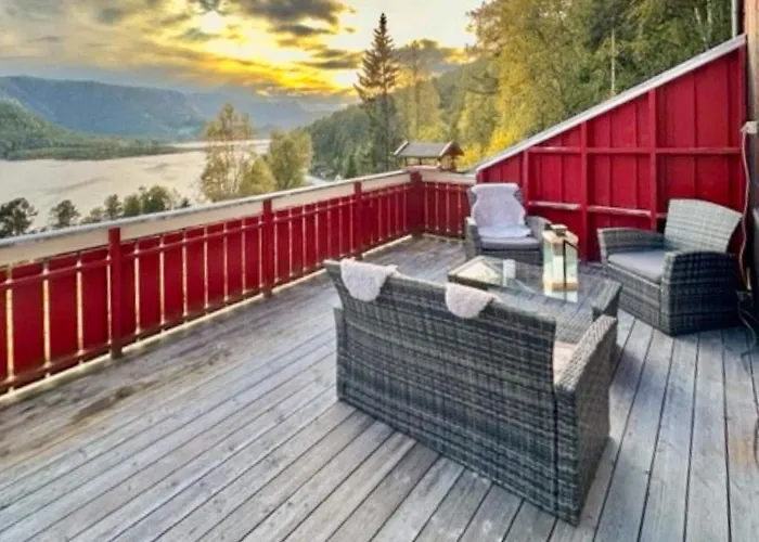 10 Person In Snillfjord-by Traum